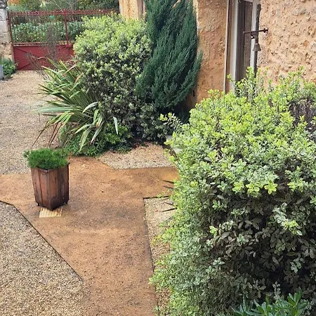 ベッド・アンド・ブレックファスト Chez Sylvie Excideuil